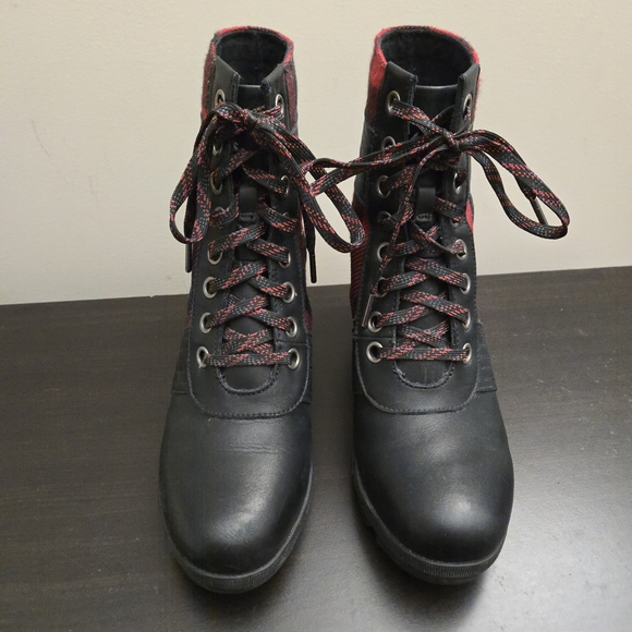 Sorel Lexie Black Red Checkered Buffalo Plaid Lace Up Wedge Ankle Boots - Picture 2 of 11